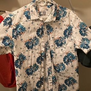 Button up old navy hardly worn